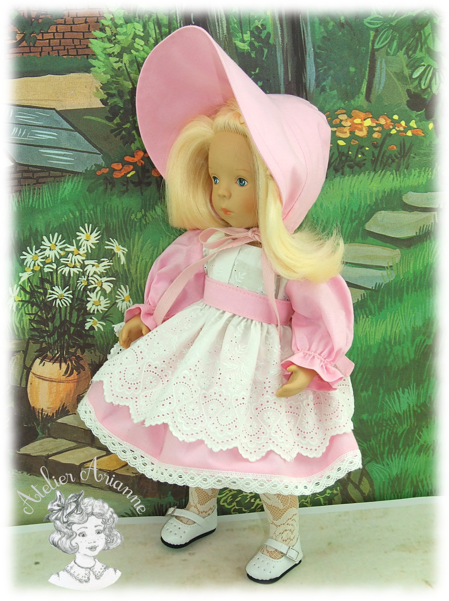 Décembre 1977 Tenue pour poupée Minouche