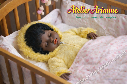 Bamba – grand poupon Bella – Étude complète, identification, matériaux, histoire et caractéristiques – (Atelier Arianne – clinique et musée de poupées)