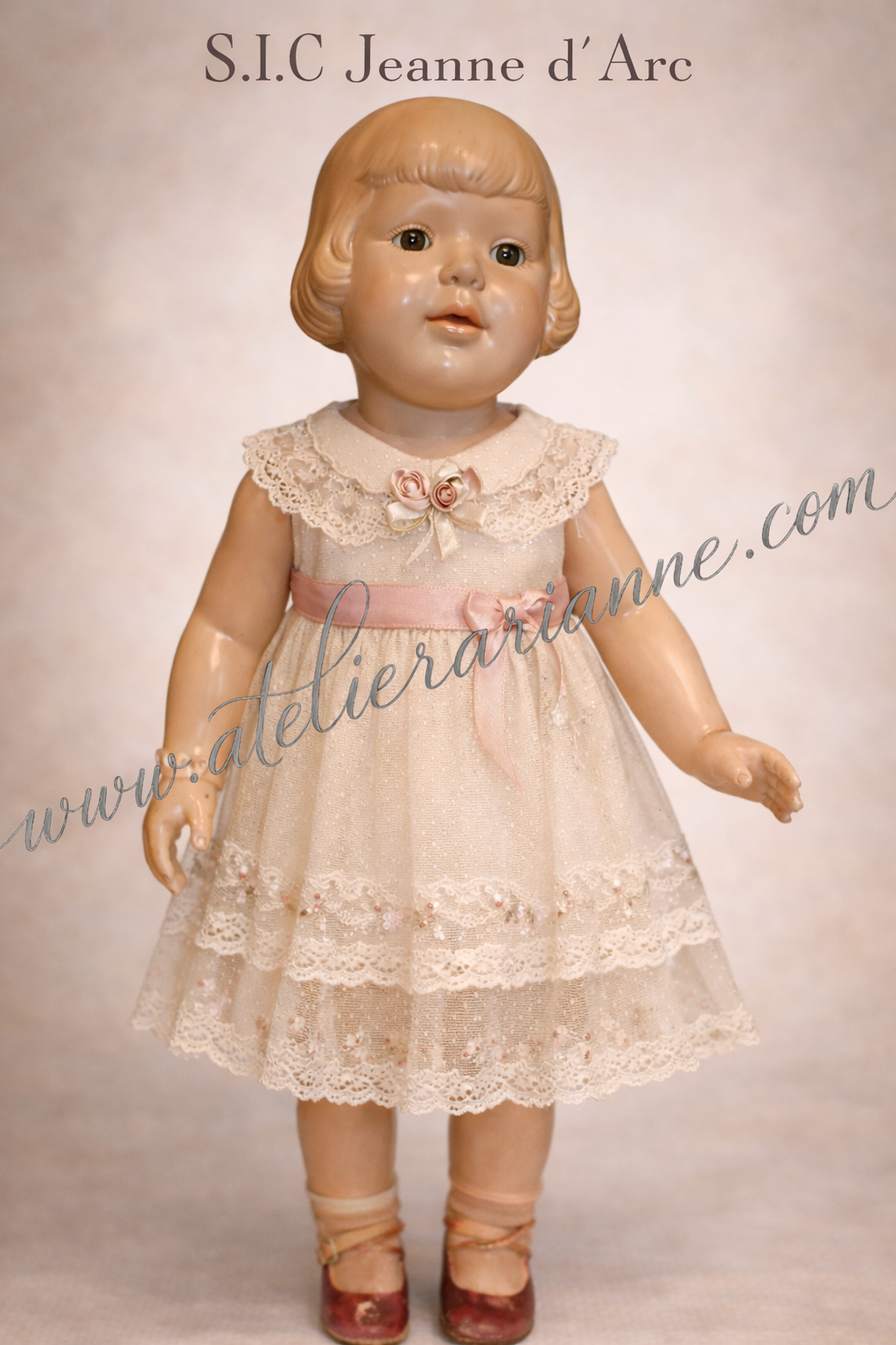 Les baigneurs et poupées SIC