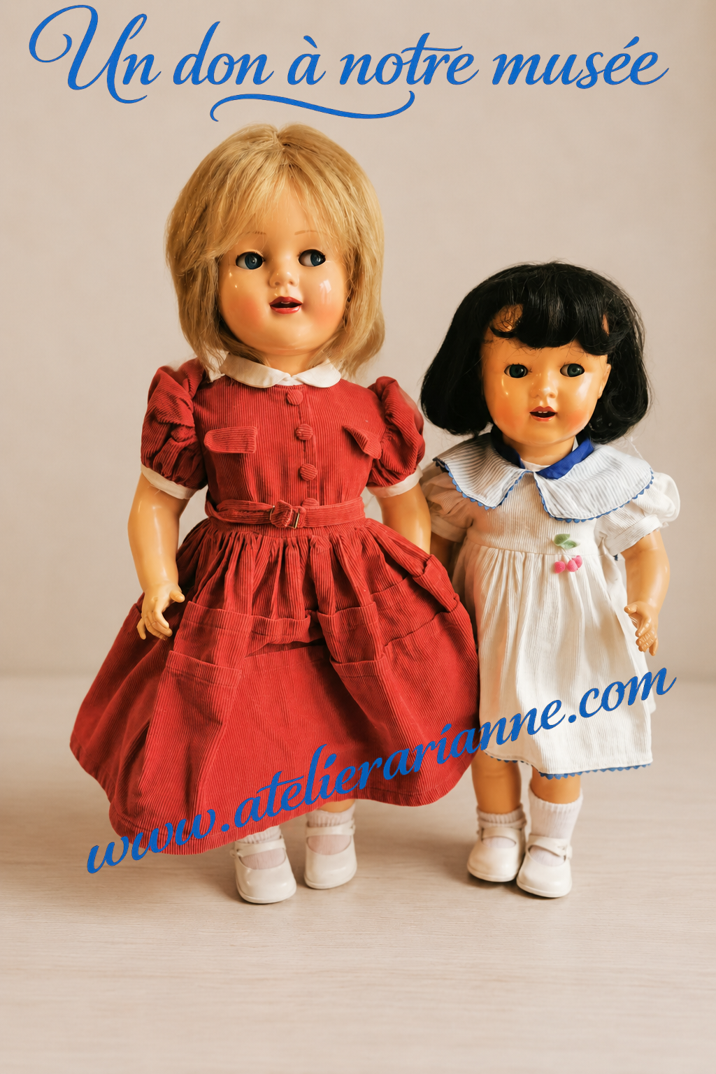 Deux poupées Raynal avec vêtements et chaussures d’origine offertes au musée Atelier Arianne par Chantal.