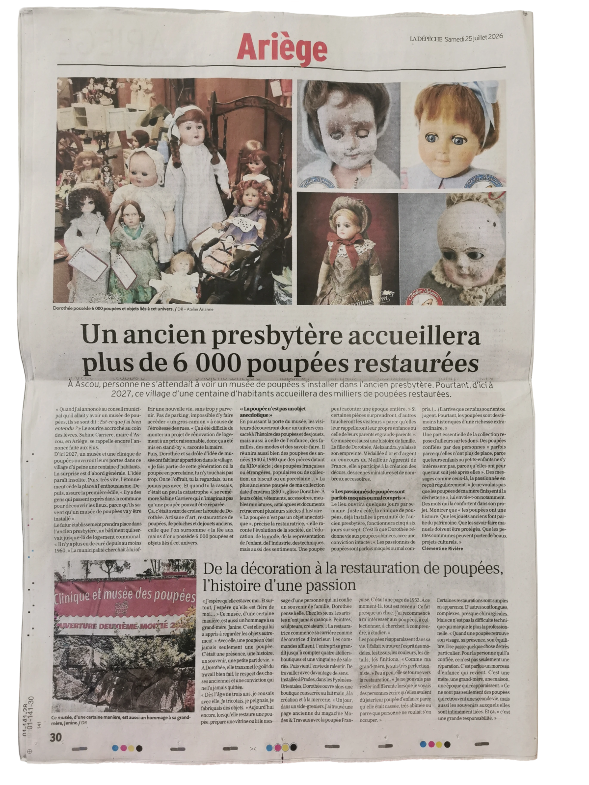 Page de La D&eacute;p&ecirc;che du Midi consacr&eacute;e &agrave; Atelier Arianne, &agrave; la clinique de poup&eacute;es et au futur mus&eacute;e de plus de 6 000 poup&eacute;es &agrave; Ascou.