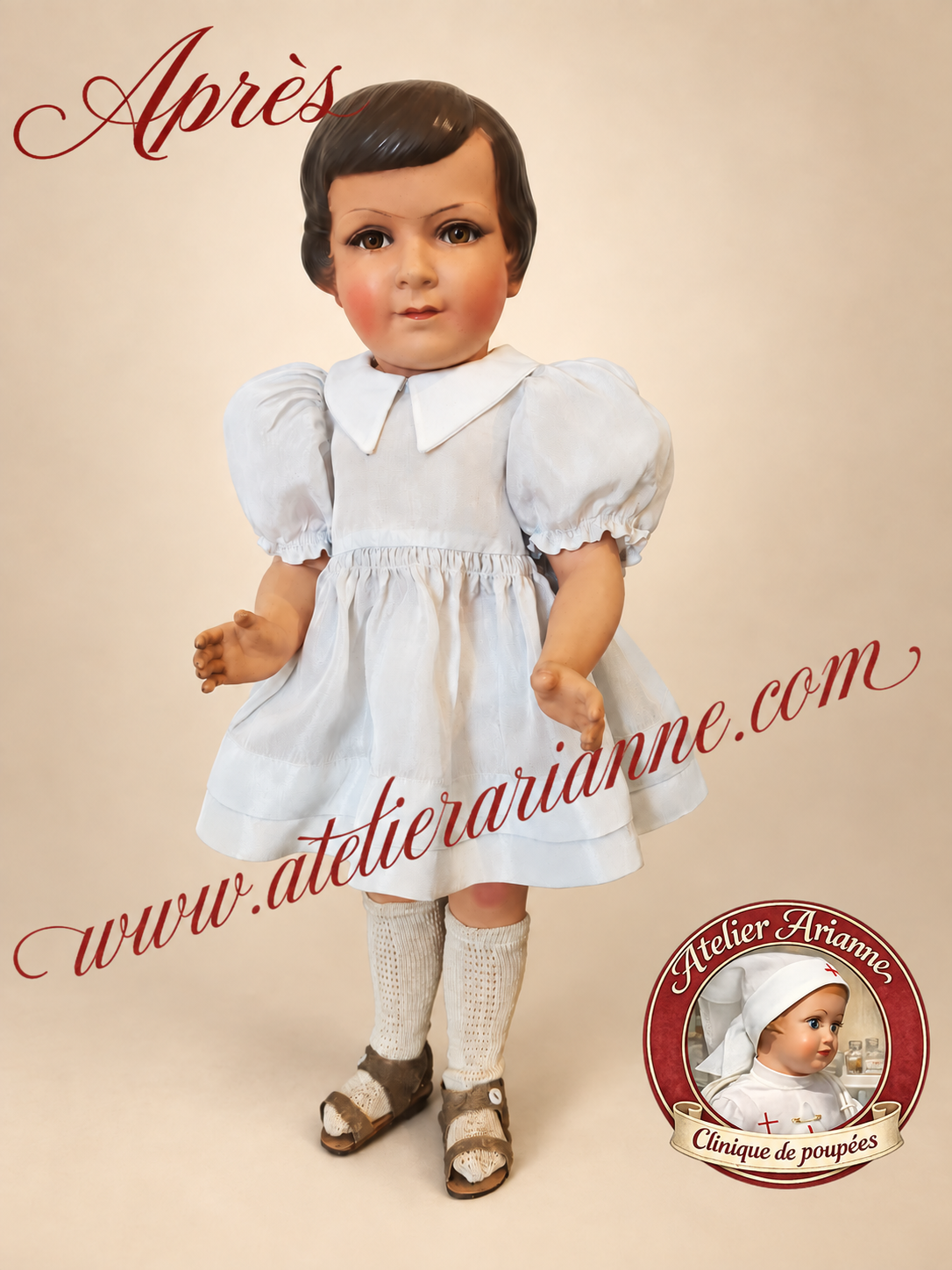 Poupée Petitcollin en celluloïd après nettoyage professionnel, restauration de sa tenue ancienne, reconstruction du col et remplacement des élastiques à l’Atelier Arianne – Clinique de poupées à Ascou.