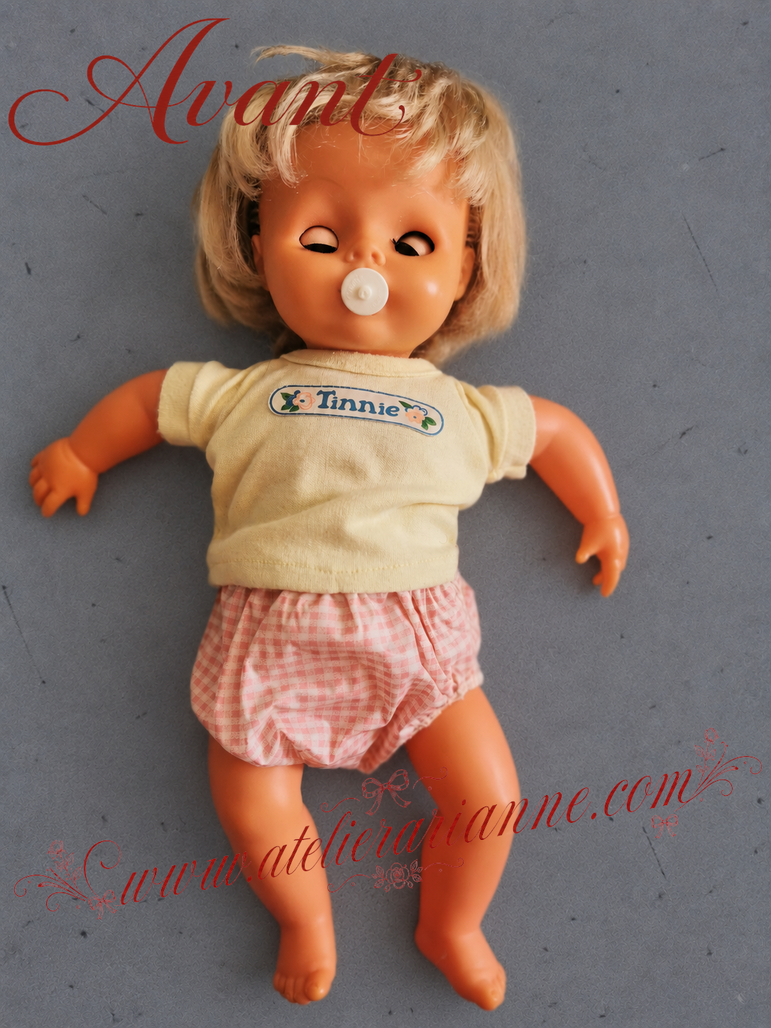 Tinnie à son arrivée, avant la réparation et les soins.